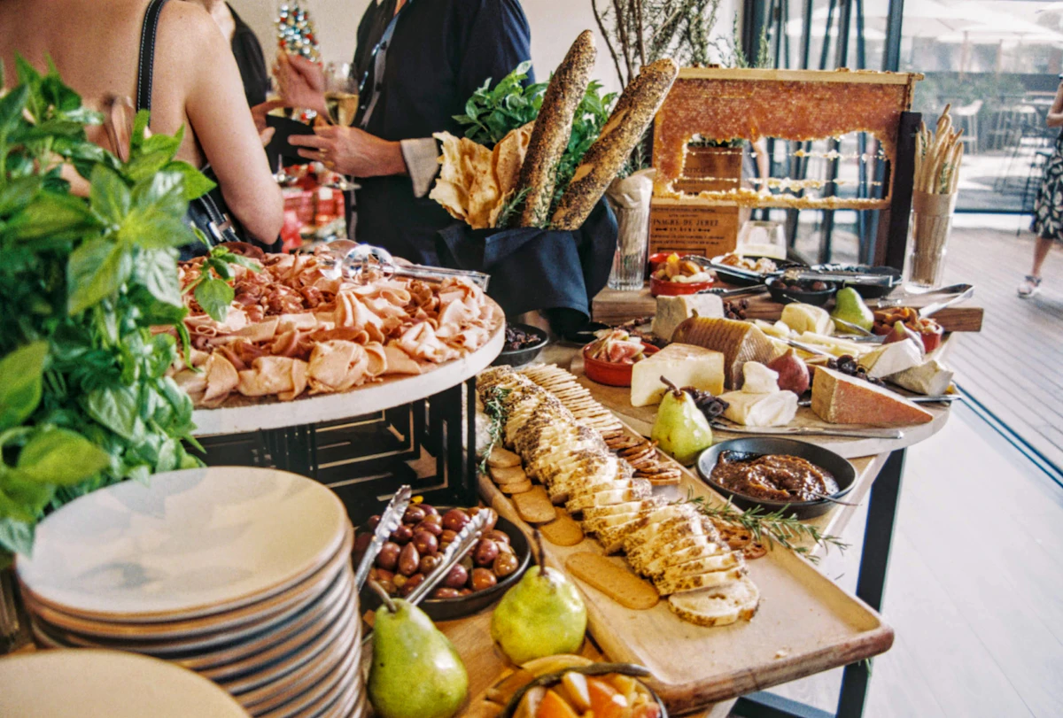 Event food visual reference — catering style direction